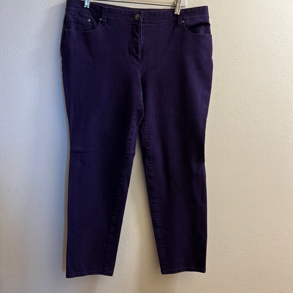 Chico's So Slimming Purple Straight Leg Pants size 3 short (L-XL)
